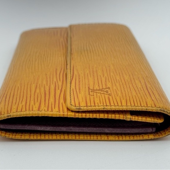 Louis Vuitton Vintage BUNDLE Yellow Epi Leather Bucket Noe and matching wallet - Picture 15 of 16